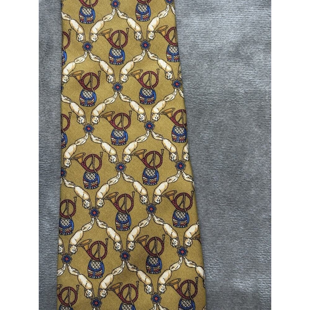 Salvatore Ferragamo Men’s 100% Silk Neck Tie Made‎ In Italy Yellow Fox Horn